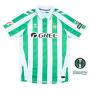 camisa bétis 2024, camisa torcedor real bétis, camisa listrada verde branca, uniforme bétis 2025, escudo bétis, manto futebol espanhol