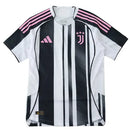 camisa juventus 2025, juventus versão jogador, camisa titular juventus, uniforme juventus 2025/26, camisa bianconera, futebol italiano, serie a, juventus fc, camisa masculina juventus, juventus primeira linha

