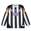 camisa retrô juventus, juventus 2002, camisa juventus 2002/03, camisa manga longa juventus, camisa titular juventus, escudo bordado juventus, uniforme retrô juventus, camisa histórica juventus, serie a, camisa gola polo juventus

