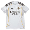 camisa real madrid 2025, versão jogador real madrid, uniforme titular madrid, camisa slim fit madrid, futebol espanhol, la liga 2025/26, camisa branca real madrid, escudo bordado madrid, camisa elite real madrid, santiago bernabéu


