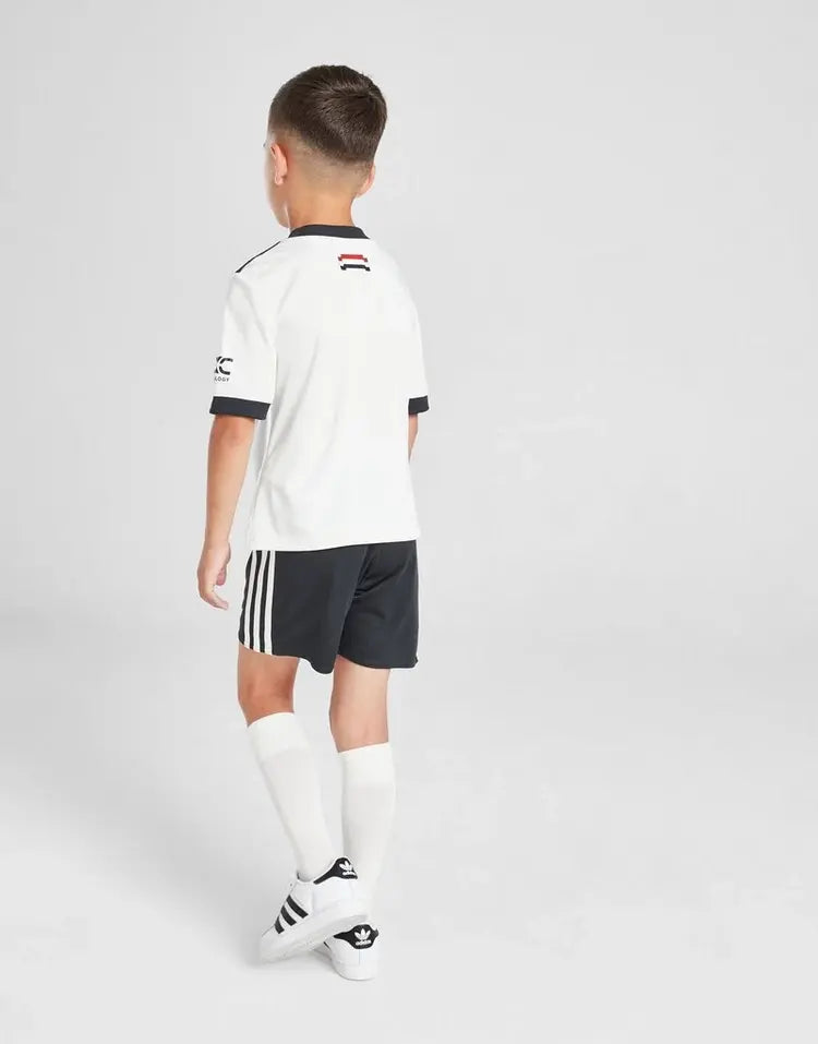 Kit Infantil C/Meião III Manchester United 2024/25