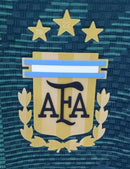 Camisa Verde Especial Messi 10 Argentina - Versão Jogador - detalhe do escudo da AFA com 3 estrelas