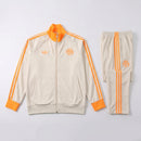 Kit Agasalho Bayern de Munique 2025/26 - Bege e Laranja