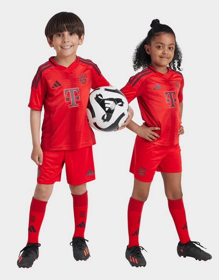 Kit Infantil C/Meião I Bayern de Munique 2024/2025